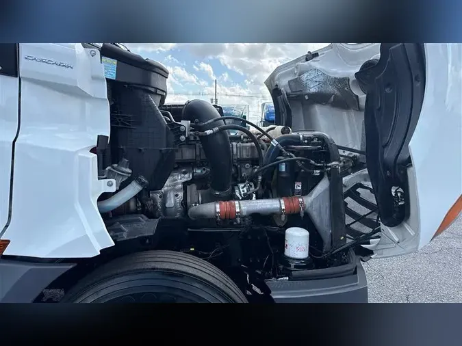 2020 FREIGHTLINER CA126