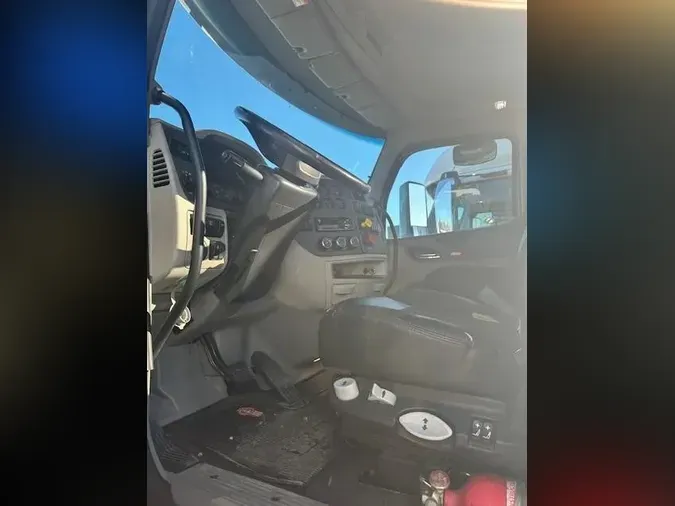 2021 Peterbilt 579