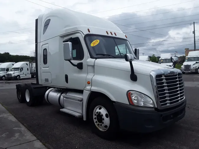 2019 FREIGHTLINER/MERCEDES CASCADIA 125