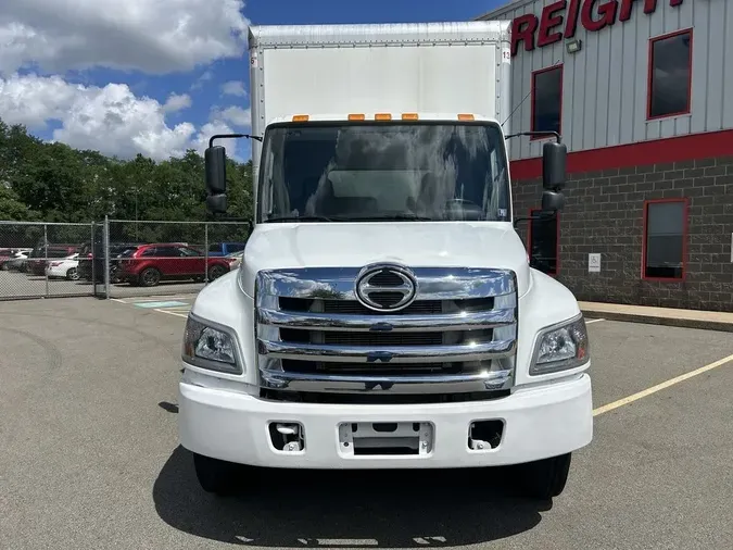 2020 HINO 268A