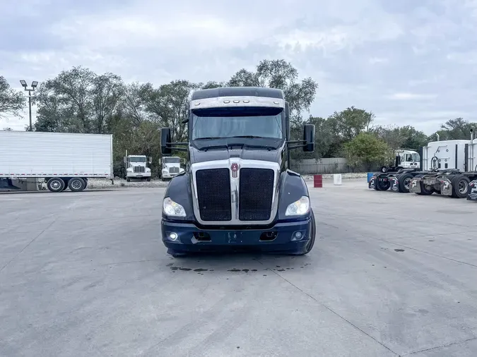 2021 KENWORTH T680