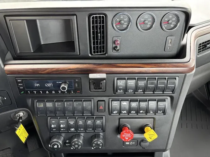 2027 International HX6200d2a01286370ed2cdd172f689e1c9caf