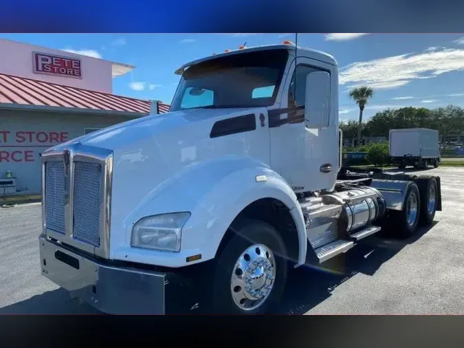 2015 Kenworth T880