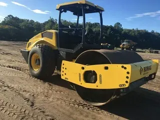 2020 BOMAG BW211