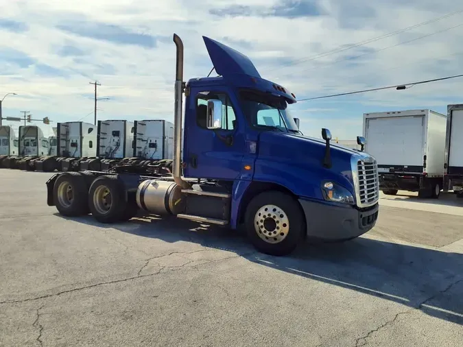 2018 FREIGHTLINER CASCADIA 125