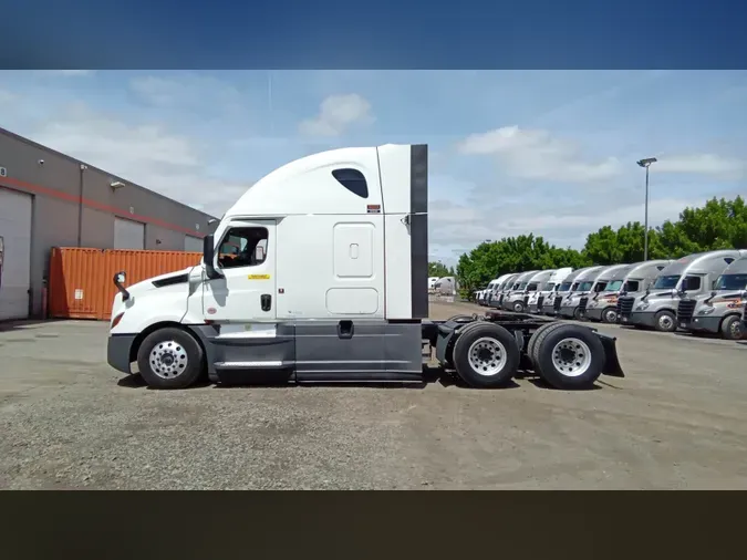 2023 Freightliner Cascadia 1260d328537d5b38f84281d66a38e407ff1