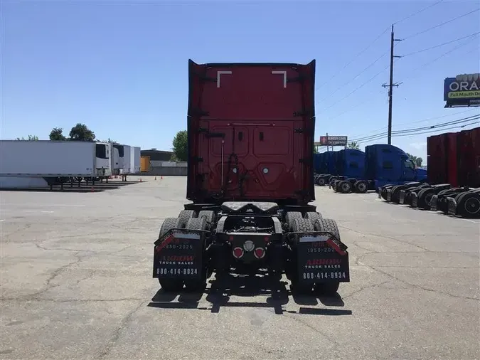 2022 FREIGHTLINER CA126