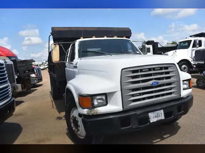 1998 FORD F800