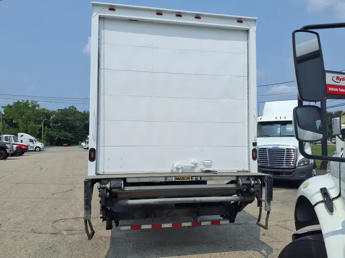 2018 FREIGHTLINER/MERCEDES M2 106