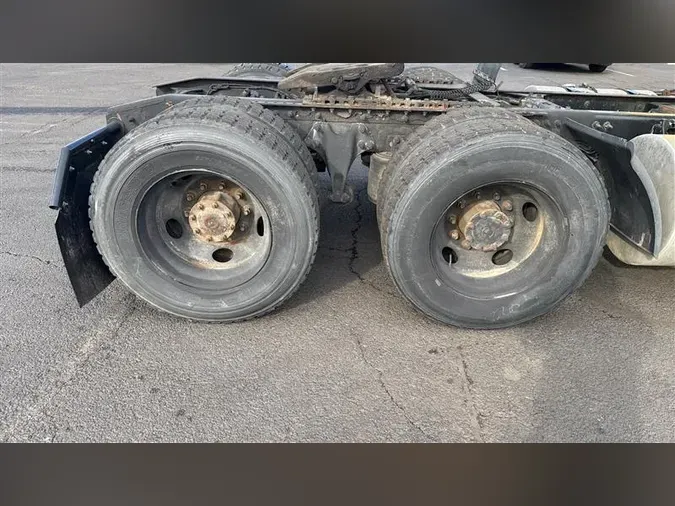 2018 INTERNATIONAL RH613