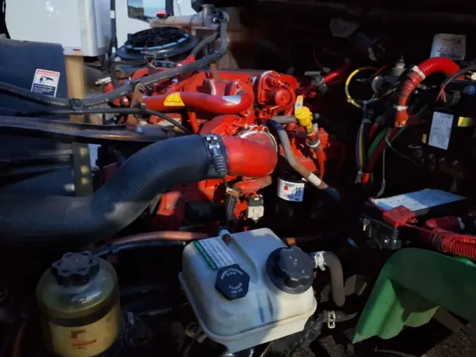 2019 FREIGHTLINER/MERCEDES M2 106