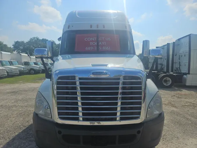 2017 FREIGHTLINER/MERCEDES CASCADIA 125