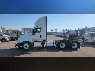 2021 International LT625