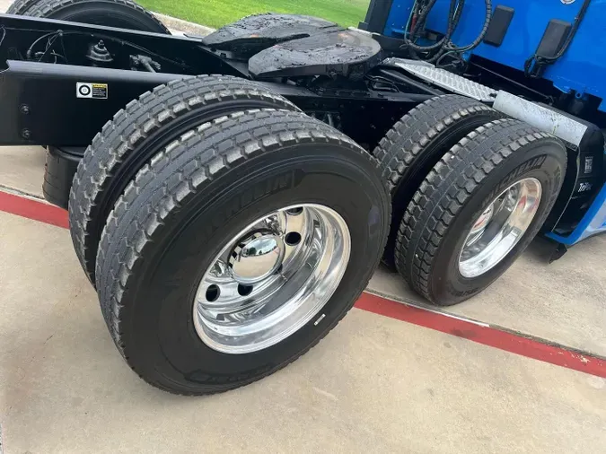2022 Kenworth T680