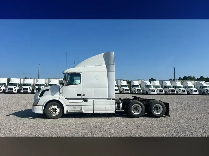 2016 Volvo VNL 740