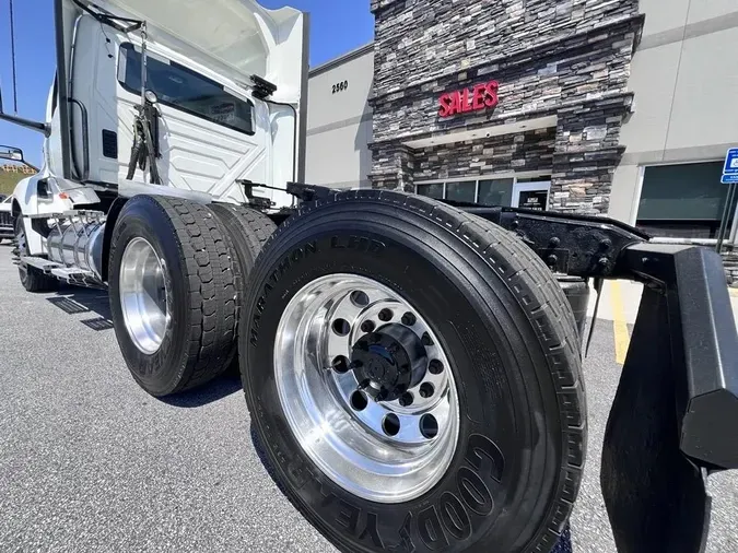 2020 International LT625