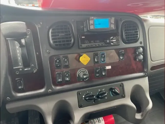 2019 FREIGHTLINER/MERCEDES M2 106