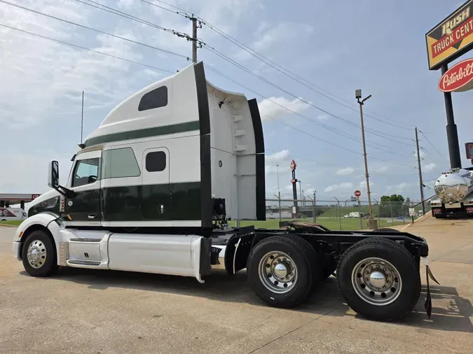 2020 Peterbilt 5790d54aac3906411e14e802870de4ce737