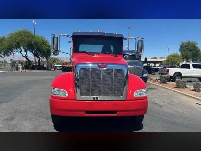 2021 Peterbilt 337