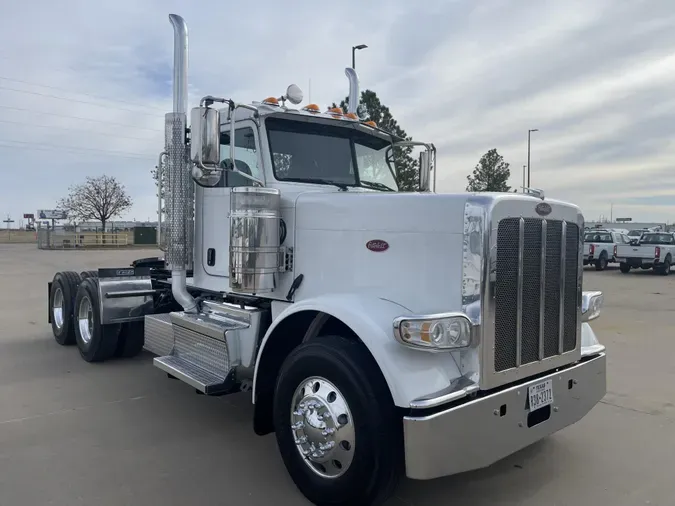 2019 Peterbilt 389