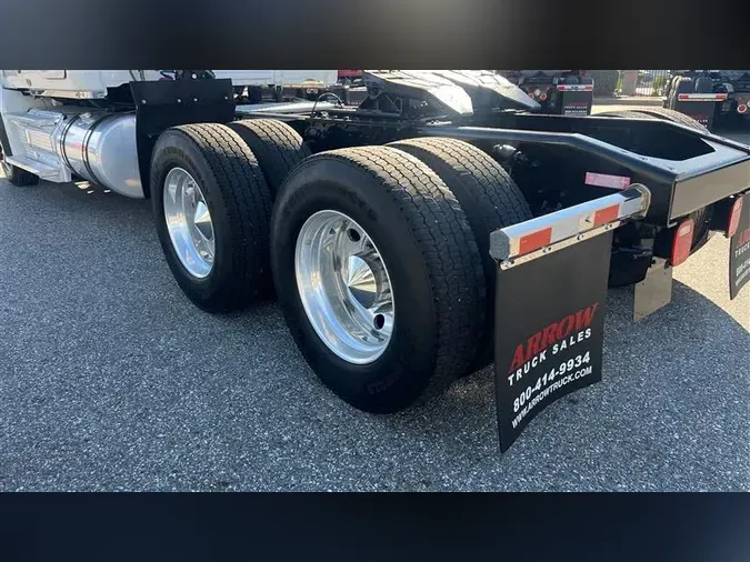 2022 WESTERN STAR 4900