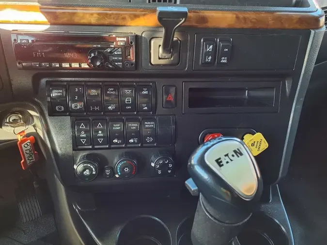 2019 NAVISTAR INTERNATIONAL LT625 SLPR CAB0d67ebb452a9eb666b8402e12490cc45