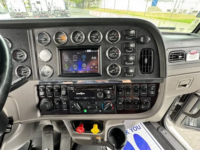 2018 Peterbilt 389