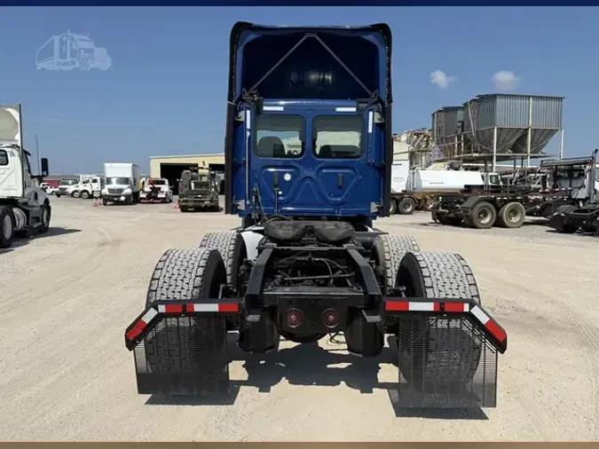 2020 FREIGHTLINER CASCADIA 116