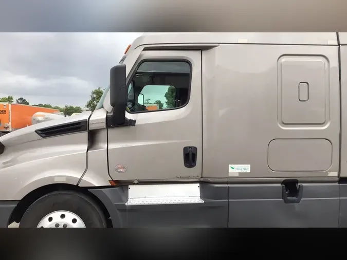 2024 Freightliner Cascadia
