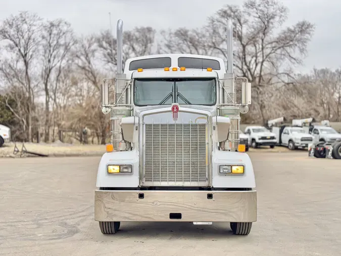 2021 KENWORTH W900L