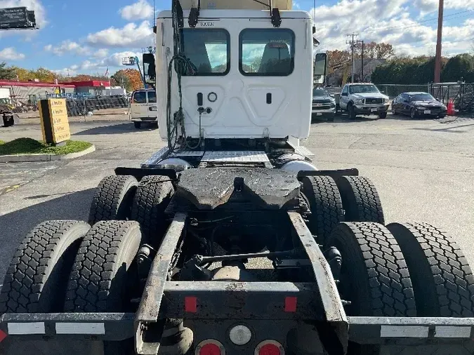 2018 Freightliner X12564ST