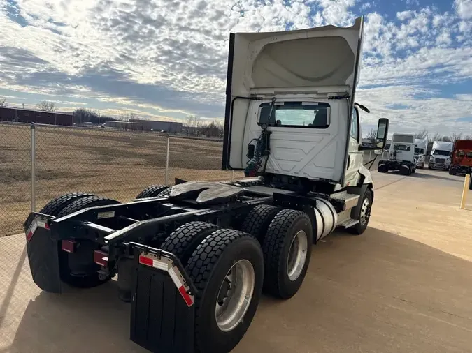 2020 NAVISTAR INTERNATIONAL RH613 DAYCAB T/A