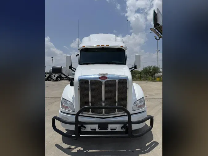 2022 Peterbilt 579
