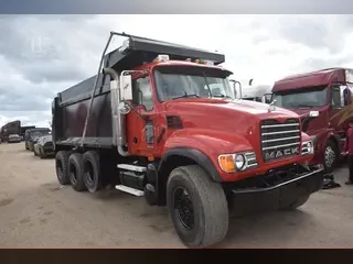 2007 MACK GRANITE CV713