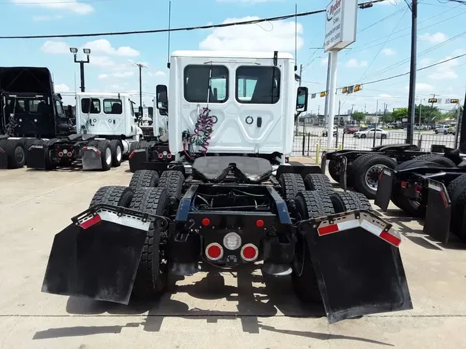 2020 FREIGHTLINER CASCADIA 125