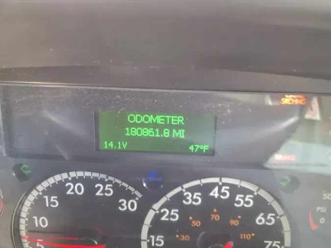 2019 FREIGHTLINER/MERCEDES M2 106