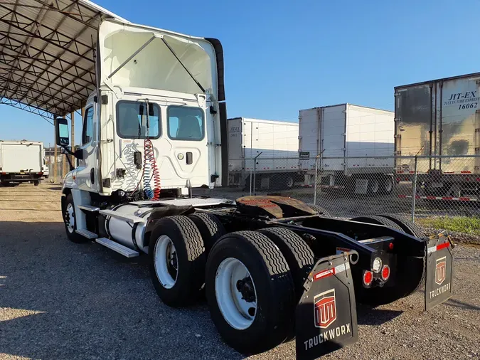 2017 FREIGHTLINER/MERCEDES CASCADIA 125