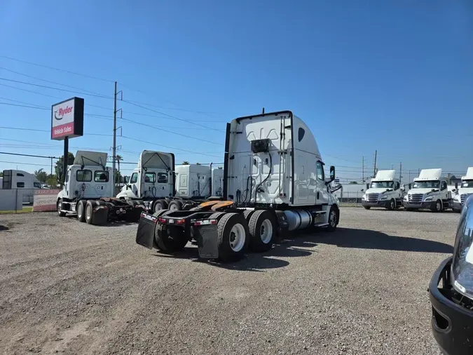 2018 FREIGHTLINER/MERCEDES CASCADIA