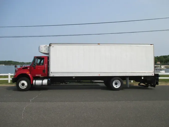 2018 INTERNATIONAL 4300