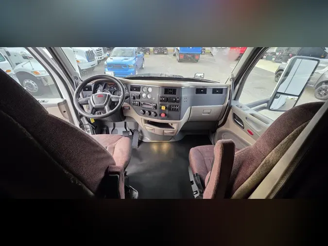 2022 Peterbilt 579