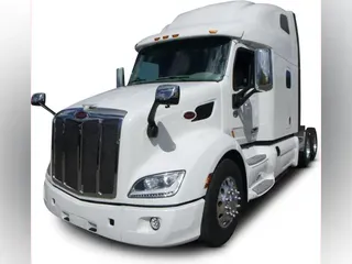 2022 Peterbilt 579