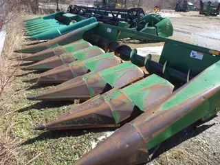 1990 John Deere 643