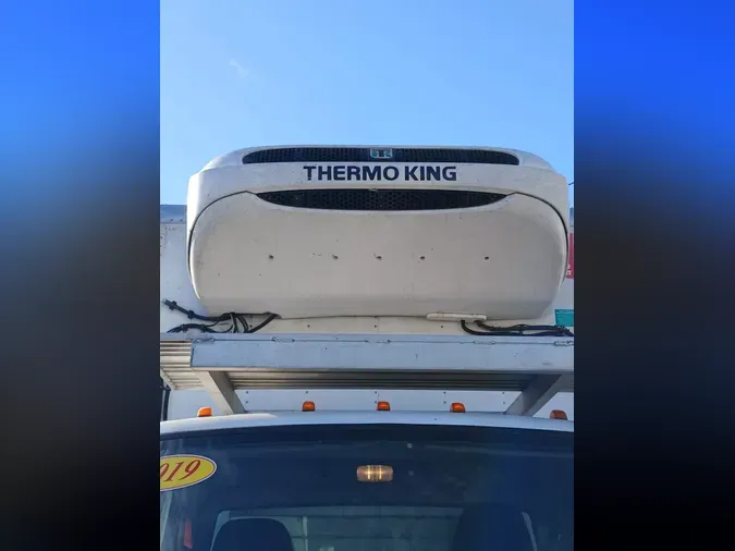 2019 FREIGHTLINER/MERCEDES M2 106