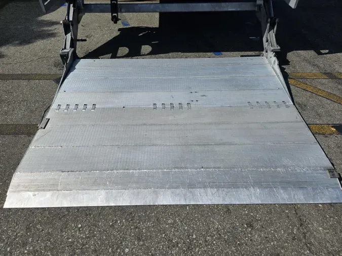 2022 Freightliner Business Class M2 1060d8475045c1ce36f72ceff56dd5352e6