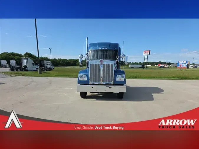 2021 KENWORTH W990