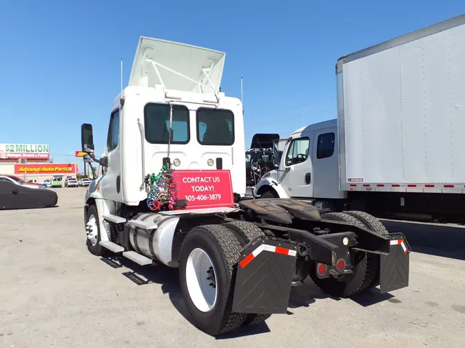 2016 FREIGHTLINER/MERCEDES CASCADIA 125