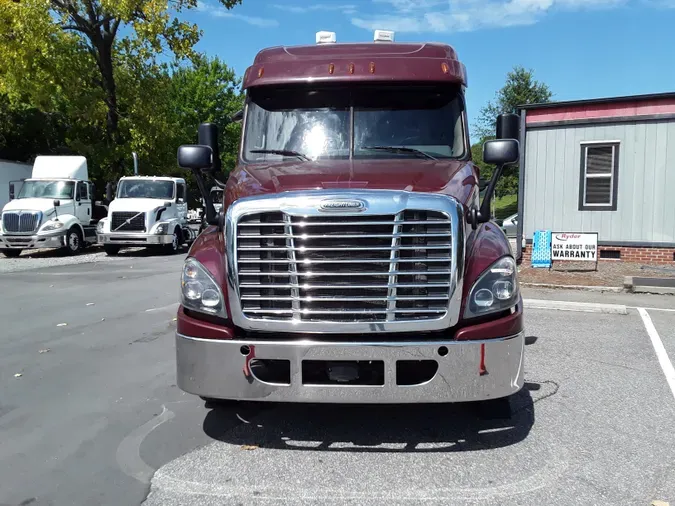 2017 FREIGHTLINER/MERCEDES CASCADIA 125