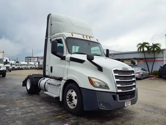 2020 FREIGHTLINER/MERCEDES NEW CASCADIA 1260d8aaaf9b695a05bafd872e5cd32a8da
