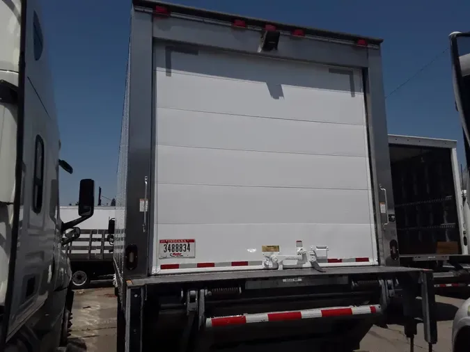 2019 FREIGHTLINER/MERCEDES M2 106