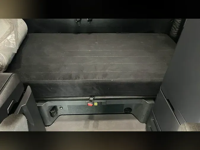 2023 Freightliner Cascadia 126